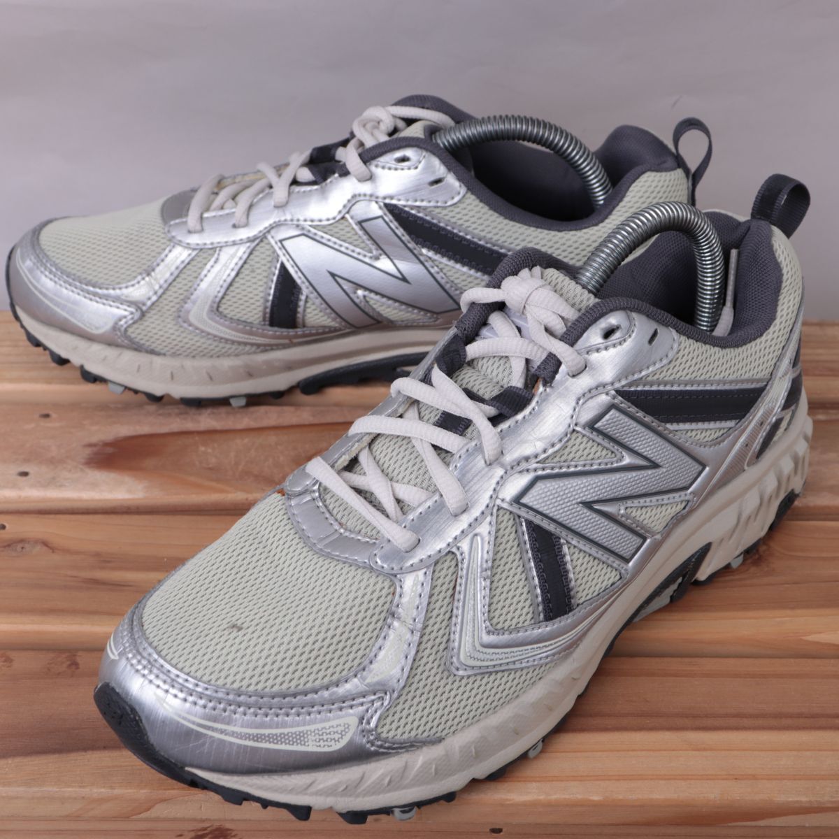 z2709【410】ニューバランス US8 26.0cm/シルバー ライトグレー newbalance メンズ スニーカー 中古拍卖