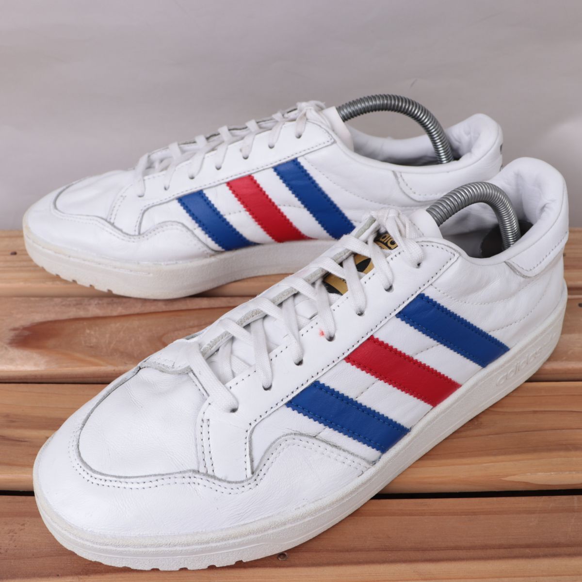 z2719 アディダス チームコート US9 27.0cm/白 ホワイト 青 ブルー 赤 レッド adidas Team Court メンズ スニーカー 中古拍卖