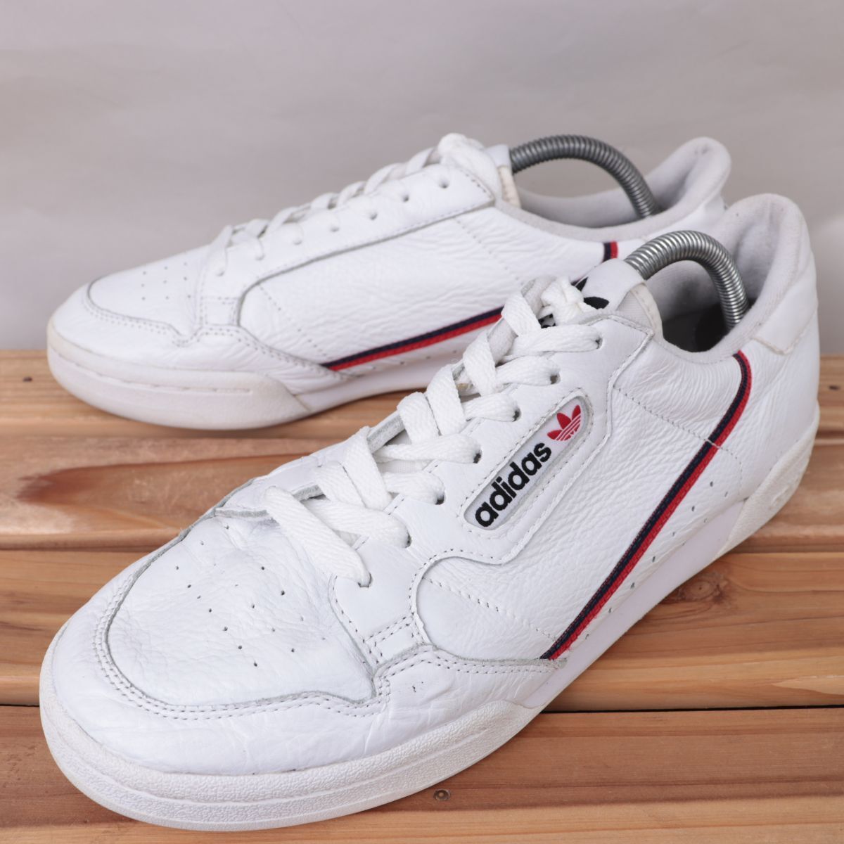 z2755 アディダス コンチネンタル 80 US9 1/2 27.5cm/白 ホワイト 赤 レッド 紺 ネイビー adidas Continental 80 メンズ スニーカー 中古拍卖