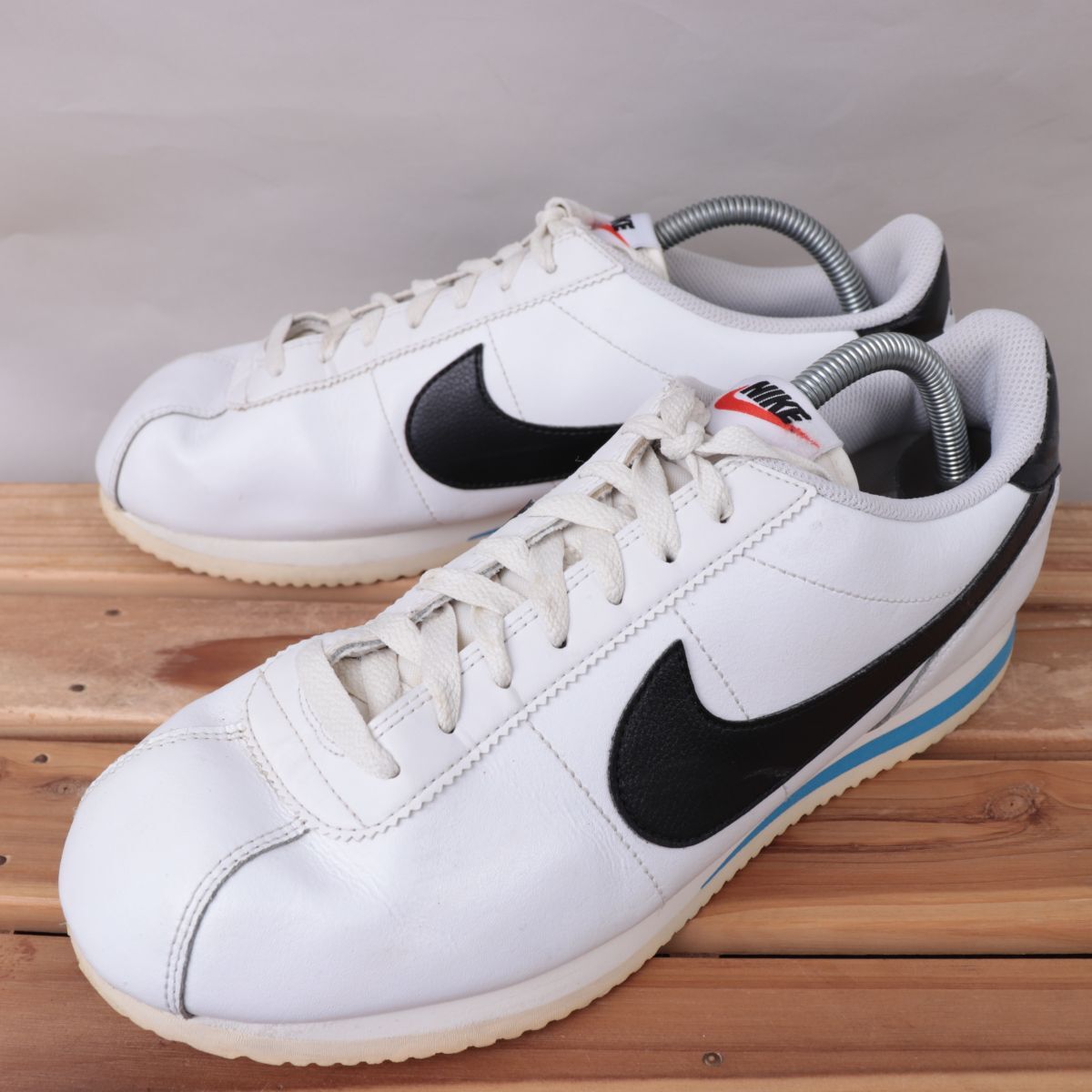 z2759 ナイキ コルテッツ US10 28.0cm/白 ホワイト 黒 ブラック 水色 NIKE CORTEZ メンズ スニーカー 中古拍卖