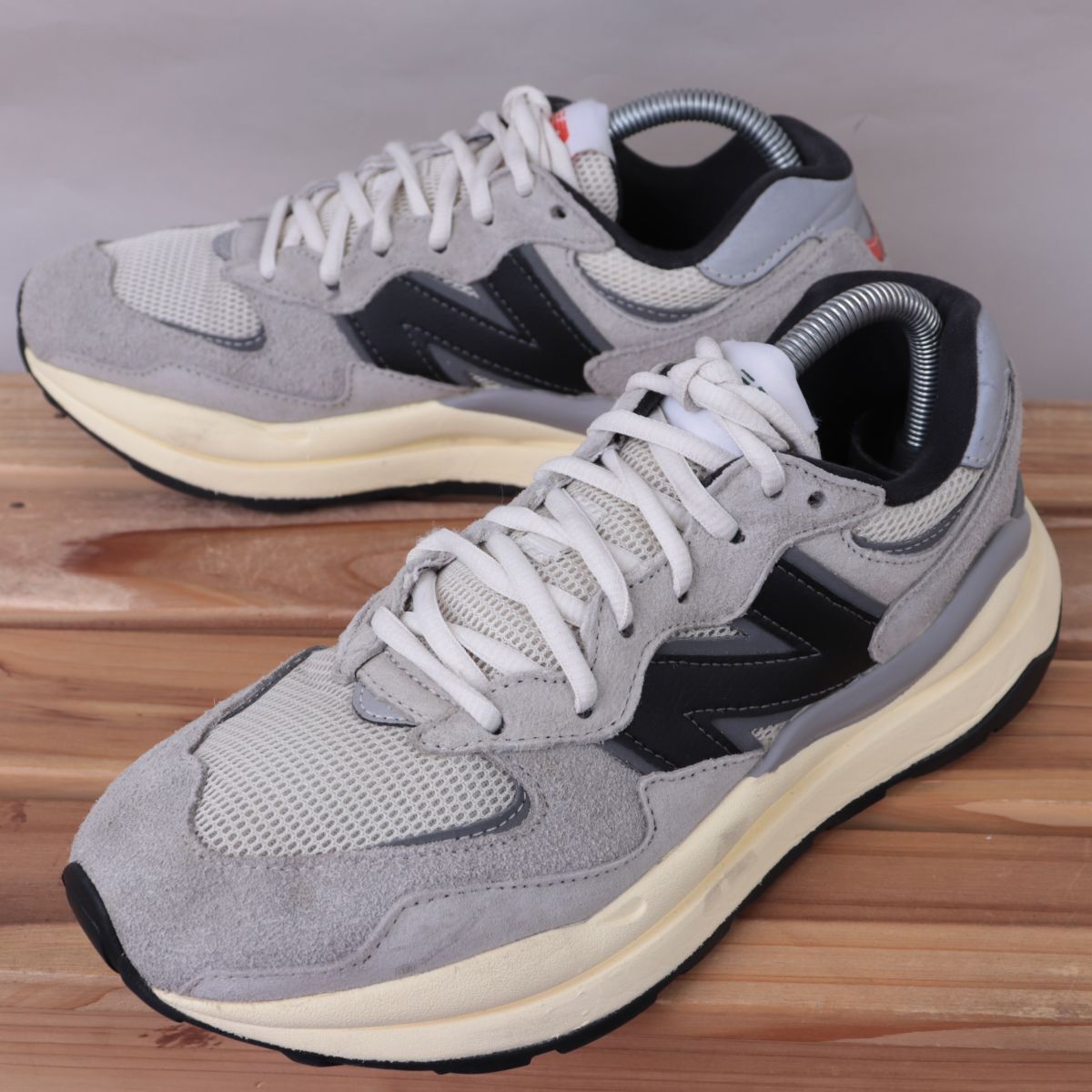 z2800【M5740RG】ニューバランス US7.5 25.5cm/灰 グレー 黒 newbalance メンズ スニーカー 中古拍卖