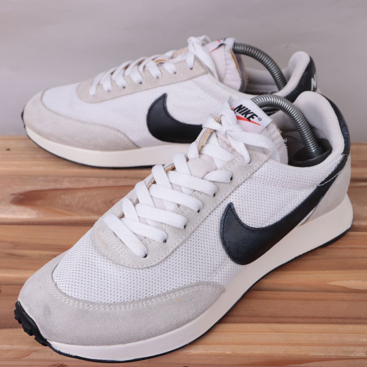 z2806 ナイキ エア テイルウィンド 79 US8 26.0cm/白 ホワイト 黒 ライトグレー NIKE AIR TAILWIND 79 メンズ スニーカー 中古拍卖