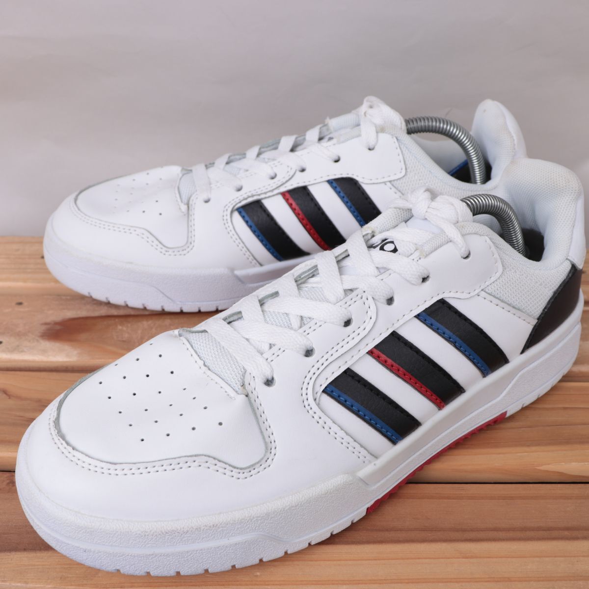 z2860 アディダス エントラップ US10 28.0cm/白 ホワイト 黒 ブラック 青 赤 adidas Entrap メンズ スニーカー 中古拍卖