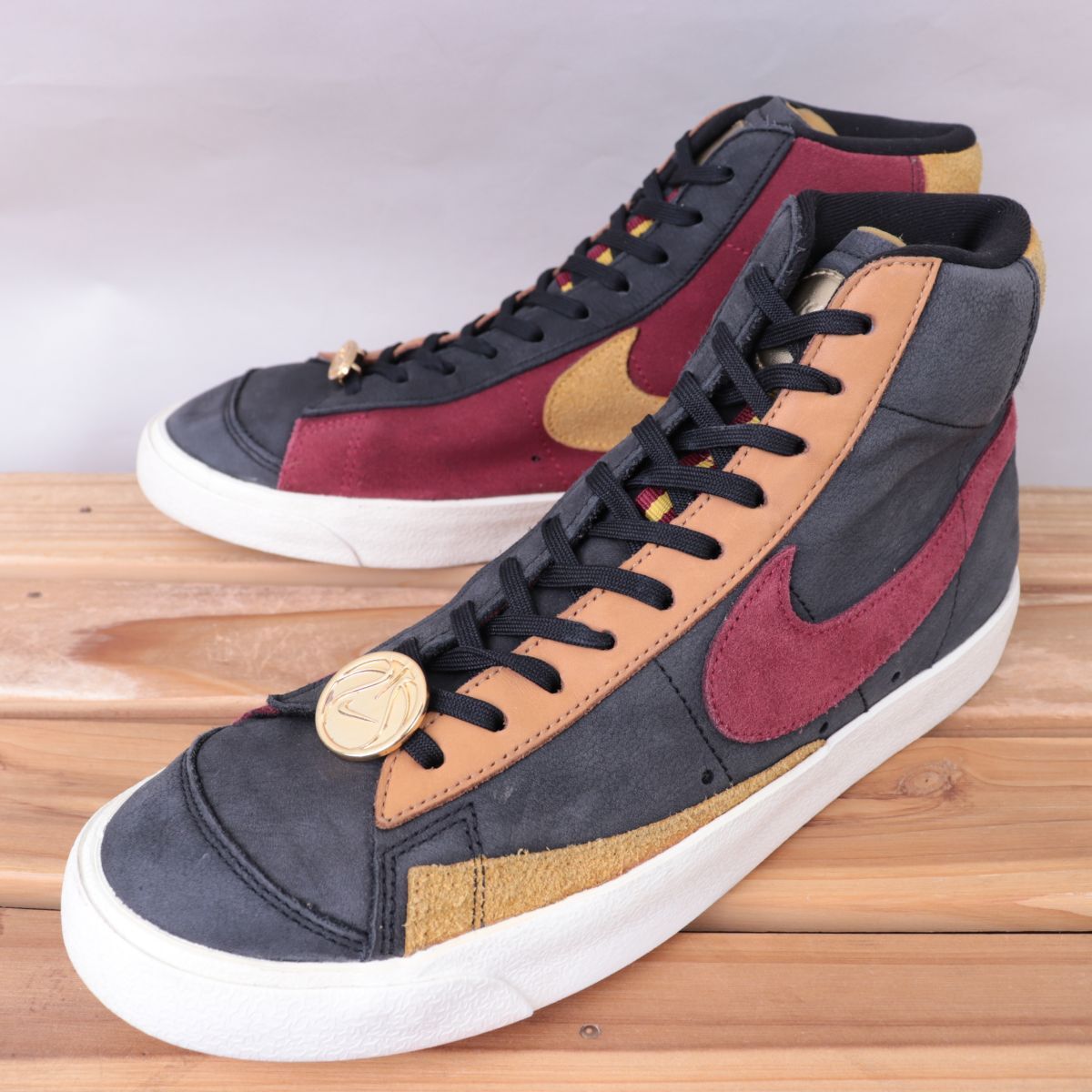 z2933 ナイキ ブレーザー ミッド US9.5 26.5cm/マルチカラー 黒 バーガンディ 黄 NIKE BLAZER MID ブレザー レディース スニーカー 中古拍卖
