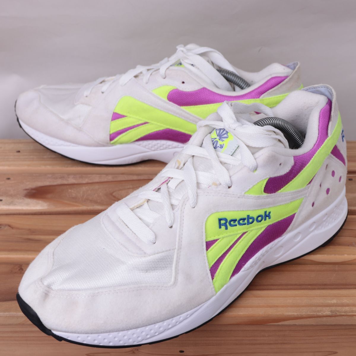 z2968 リーボック パイロ US12 30.0cm/白 ホワイト 紫 蛍光イエロー Reebok PYRO OG メンズ スニーカー 中古拍卖