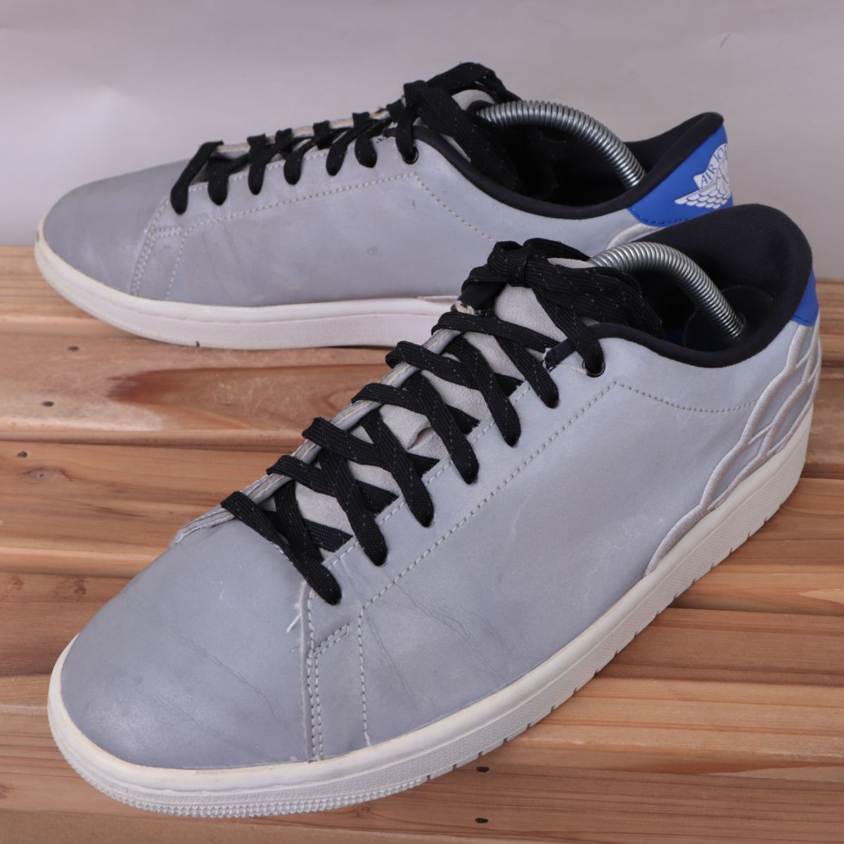 z2971 ナイキ エア ジョーダン 1 センター コート US9.5 27.5cm/シルバー 青 NIKE AIR JORDAN 1 CENTRE COURT メンズ スニーカー 中古拍卖