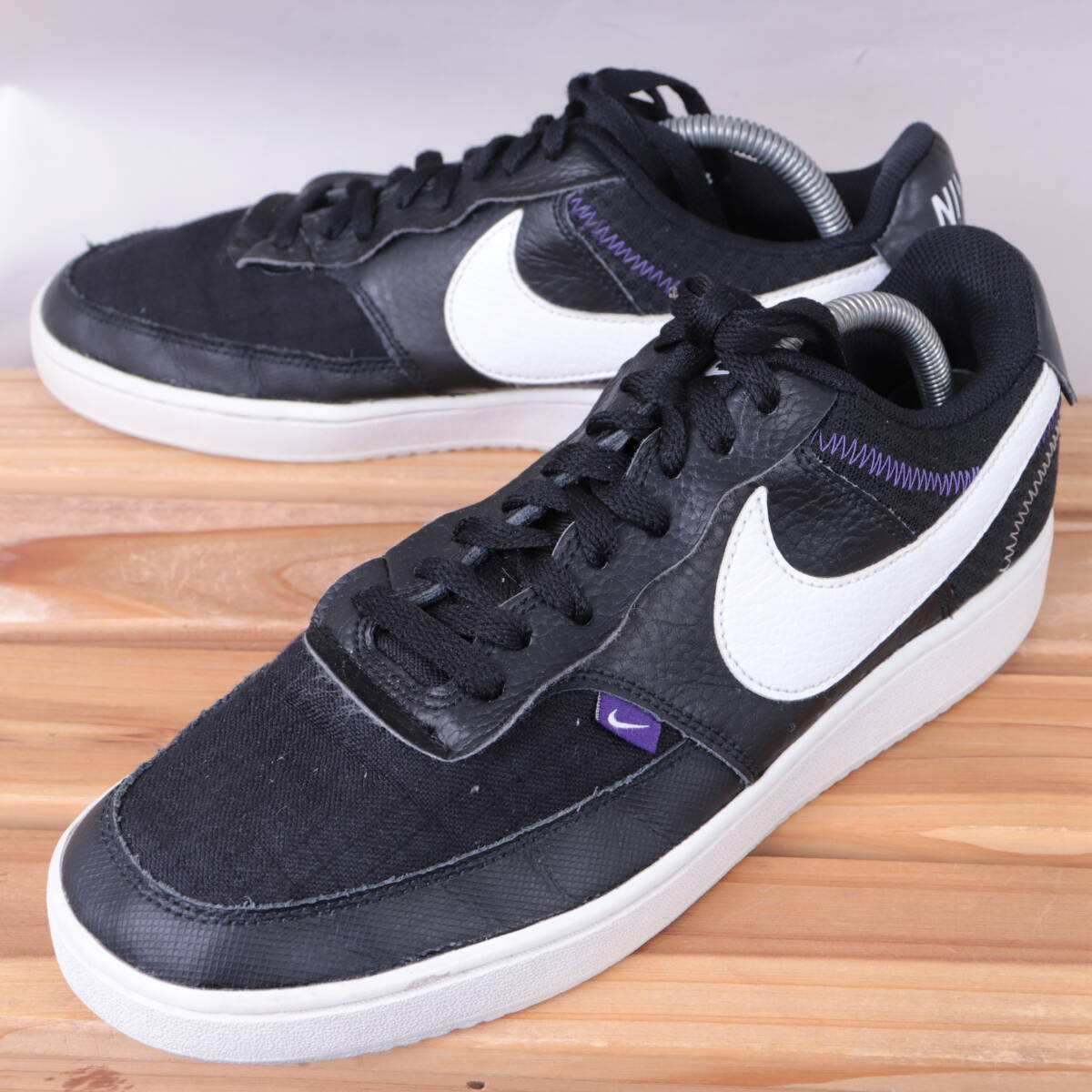 z3069 ナイキ コートビジョン US9 27.0cm/黒 ブラック 白 紫 NIKE Court Vision メンズ スニーカー 中古拍卖