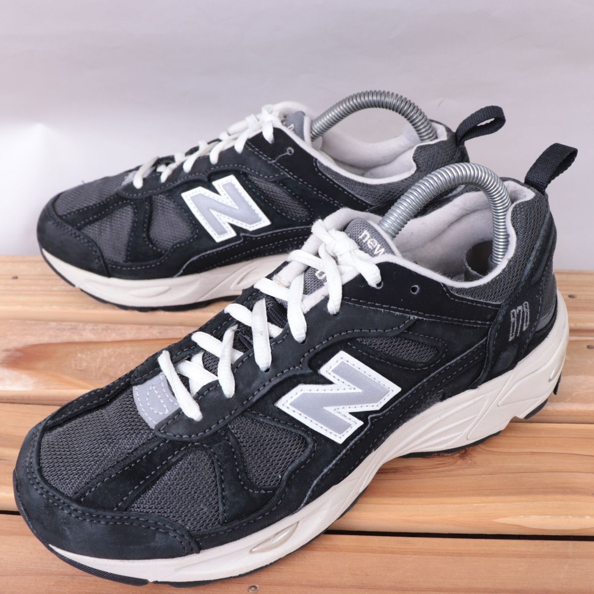 z3107【878】ニューバランス US6.5 24.5cm/黒 ブラック アイボリー newbalance メンズ ユニセックス スニーカー 中古拍卖