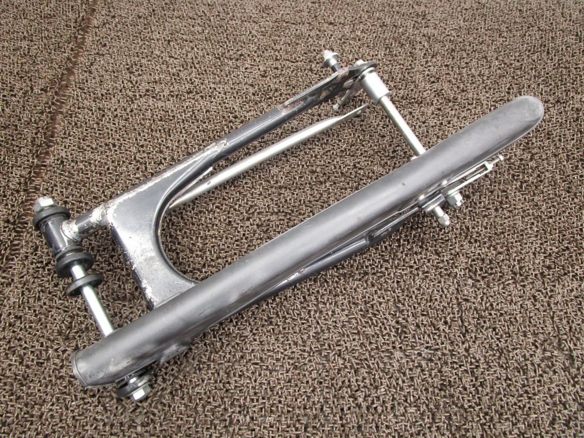 CM125T スイングアーム チェーンカバー □A6236!リアアクスルシャフト CM125T ホンダ 【 CM125TE 】 キャブ車拍卖