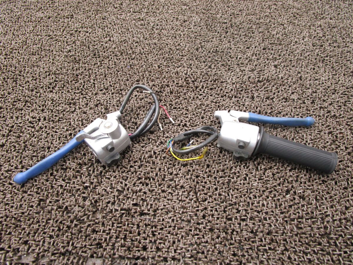 YA-5 ハンドルスイッチ 左右 スロットル レバー ●A6731!Y12 ヤマハ 【 85627 】 キャブ車 YA5拍卖