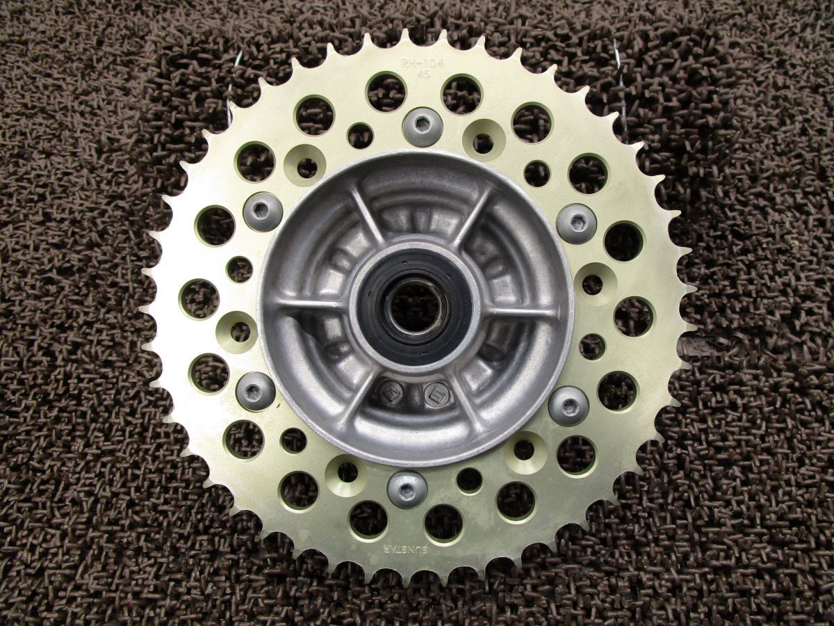 スパーダ サンスター スプロケット ハブ 45丁 △A7147!MC20 ホンダ 【 MC15E 】 SPADA キャブ車拍卖