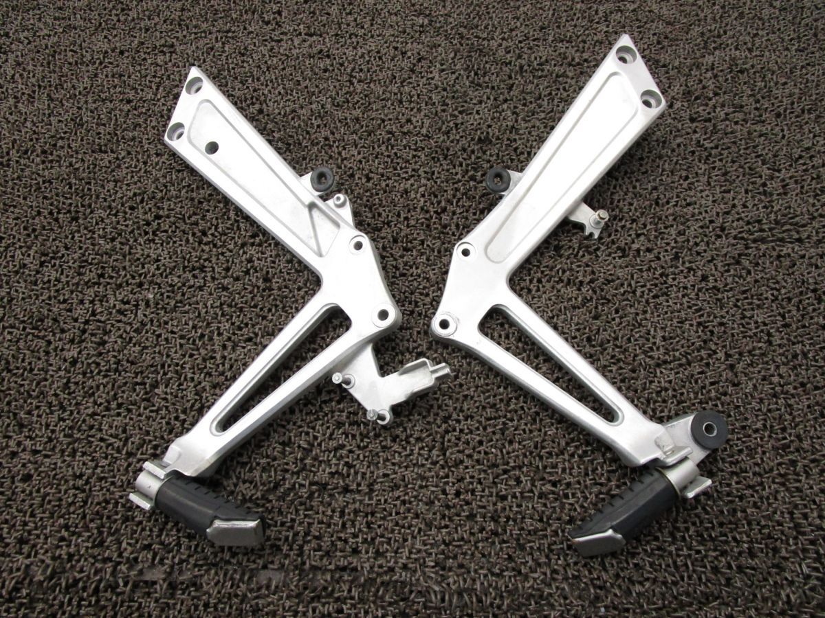 スパーダ タンデムステップ ステー 左右 ▲A7107!MC20 ホンダ 【 MC15E 】 SPADA キャブ車拍卖