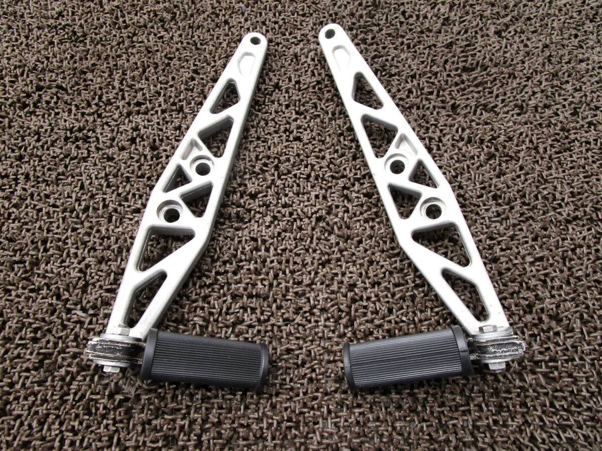 モトグッチ ルマン850 タンデムステップ ステー 左右 ▲A7540!VF 【 VF 】 MOTO GUZZI LE MANS ? キャブ車拍卖