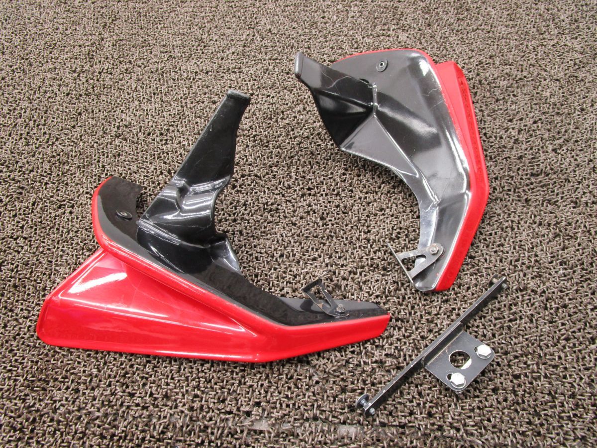 モトグッチ ルマン850 サイドカウル 左右 □A7560!VF 【 VF 】 MOTO GUZZI LE MANS ? キャブ車拍卖