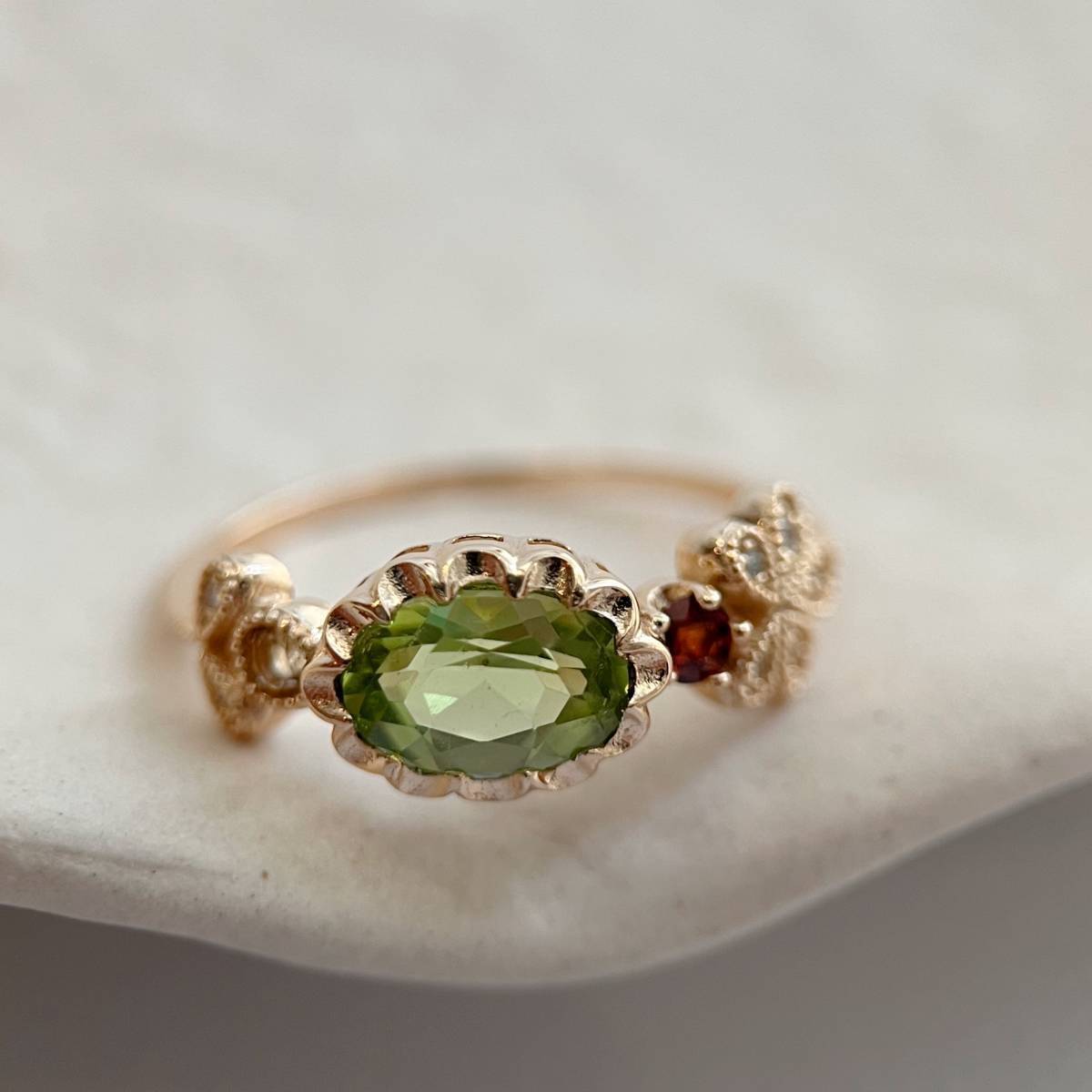 16号 天然ペリドット&ガーネット&シトリン フラワーリング silver925製拍卖