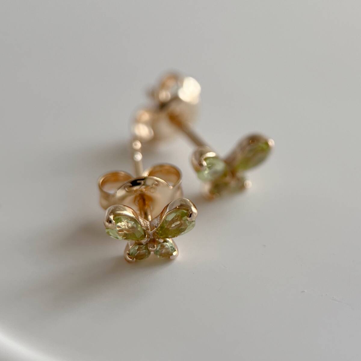 天然ペリドット バタフライピアス silver925製拍卖