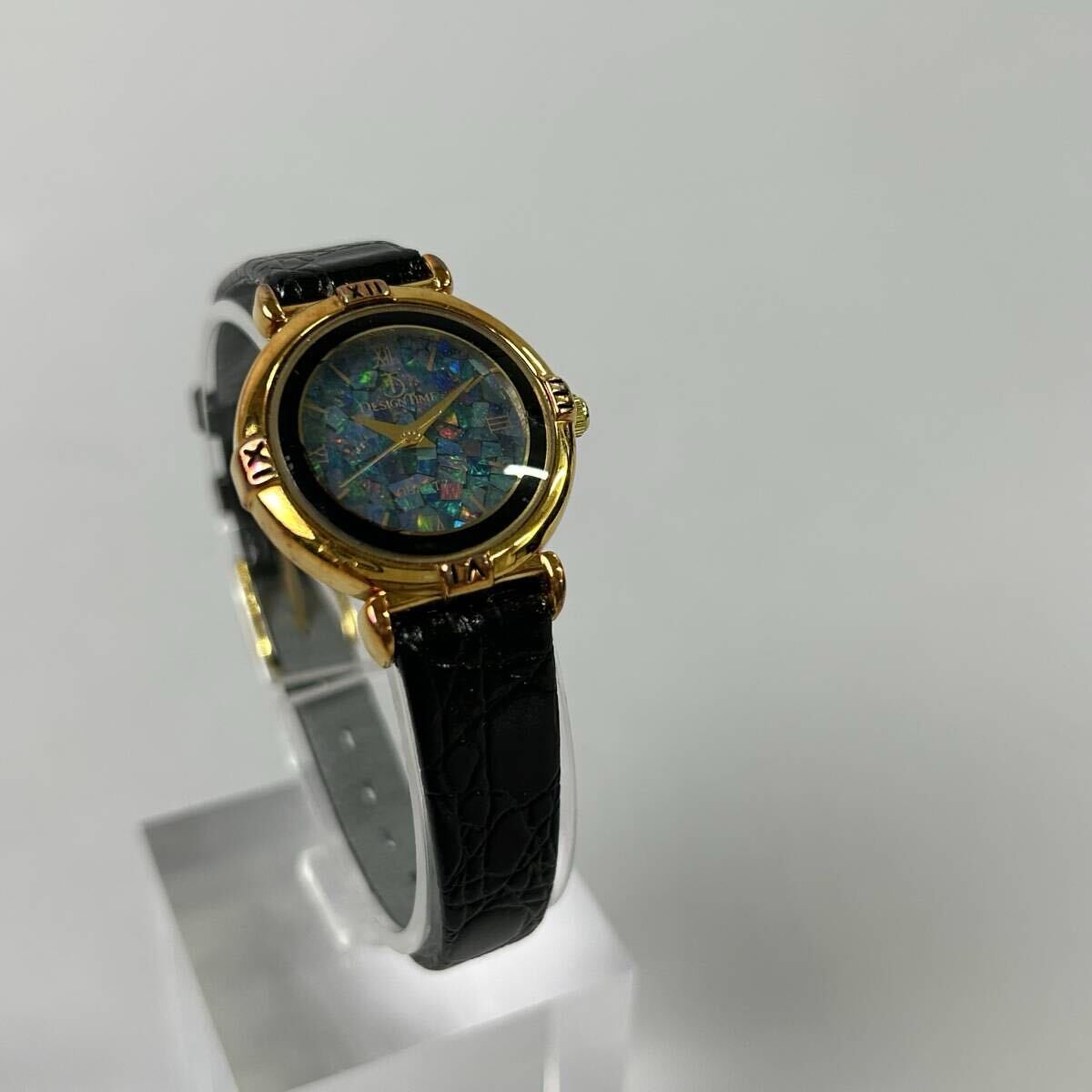 DESIGNTIME デザインタイム 腕時計 モザイクオパール ラウンド ゴールドケース レザーベルト 3針 AUSTRALIAN OPAL拍卖