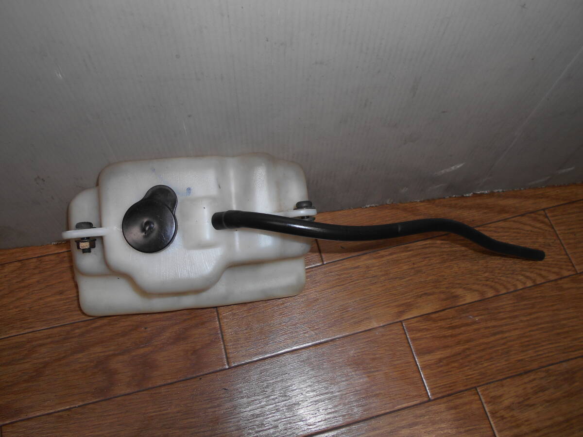 マジェスティ125 FI 5CA リザーバータンク リザーブタンク クーラントタンク キャップ拍卖