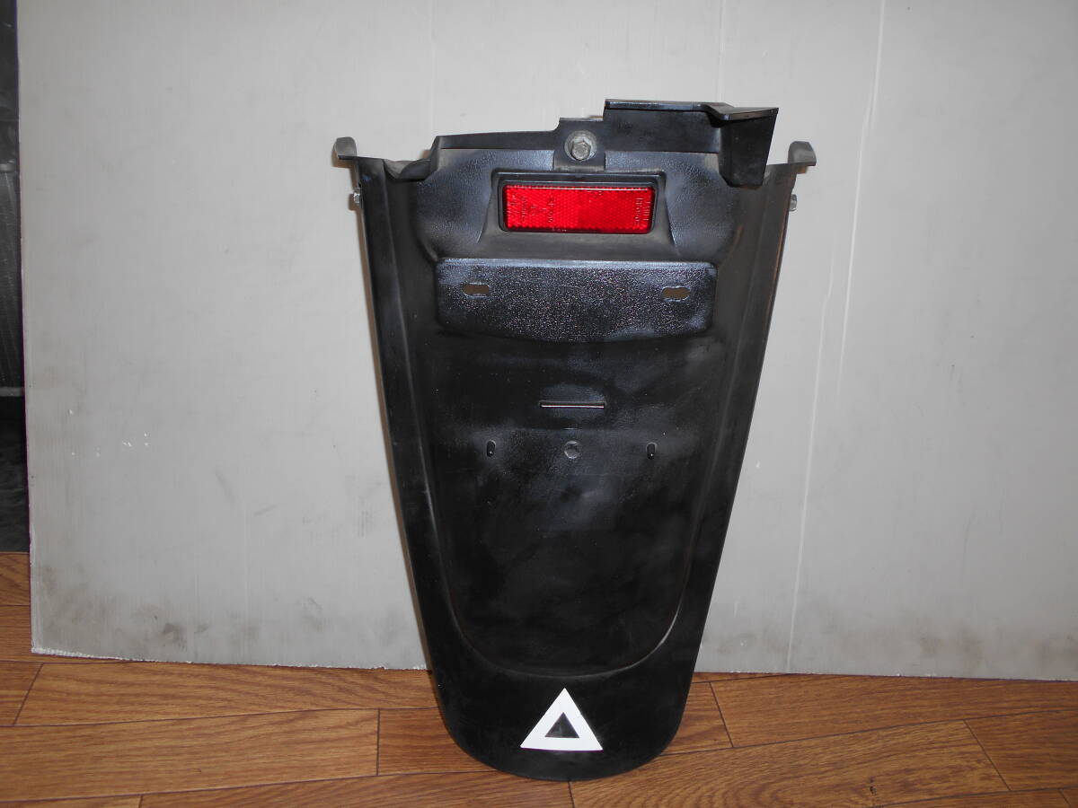 マジェスティ125 FI LPRSE 純正リアフェンダー拍卖