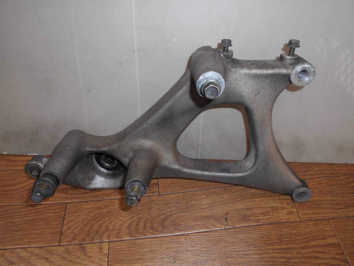 マジェスティ125 FI LPRSE 純正スイングアーム 拍卖