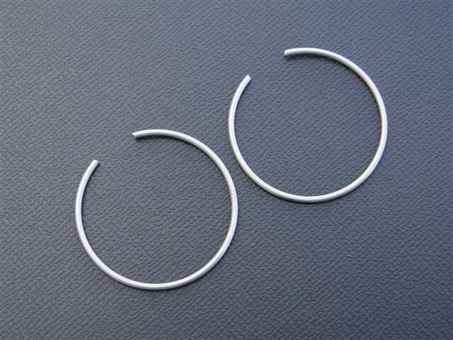 8347■Z400FX/Z400GP/GPZ400F フロントフォークトップボルト用ステンレス・サークリップ(左右)拍卖