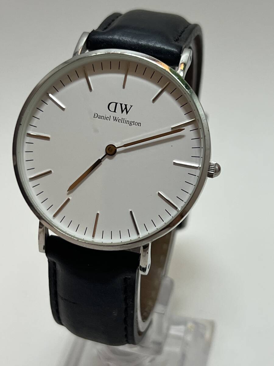 動作未確認 Daniel Wellington ダニエルウェリントン メンズ 腕時計 革ベルト クオーツ B13拍卖