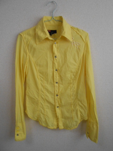 ♪超美品 本物 DIESEL ディーゼル Sサイズ 刺繍 デザイン シャツ イエロー 長袖 薄手 綿100% ダーツ入り 美シルエット レディース拍卖