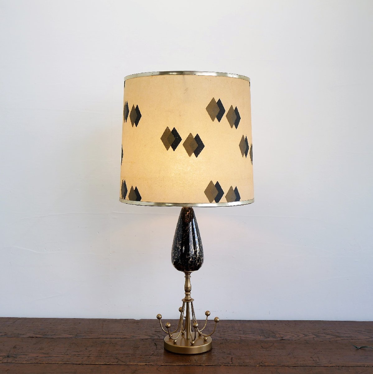 1950-60s アメリカ テーブルランプ【#4807】ミッドセンチュリー 照明 アトミックデザイン 樹脂シェード 陶器 カリフォルニア 西海岸拍卖