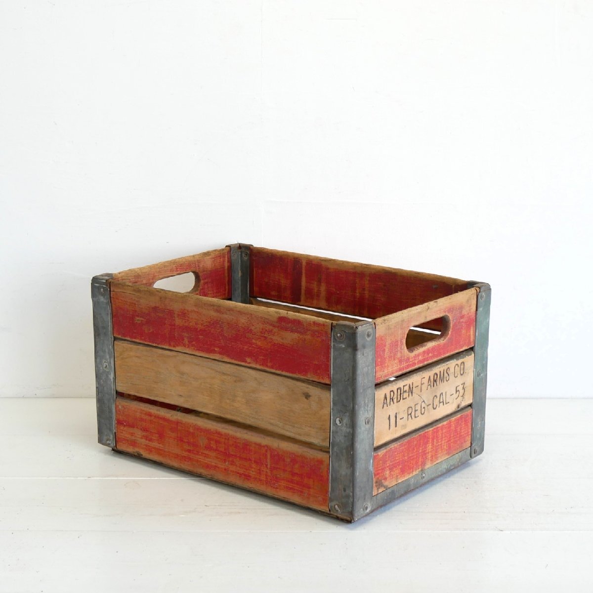 1953年製造 ヴィンテージ ミルククレート 木箱 / カリフォルニア州 農場 Arden Farms Co. 運搬箱 ボトルケース 店舗什器 #702-20-32-327拍卖