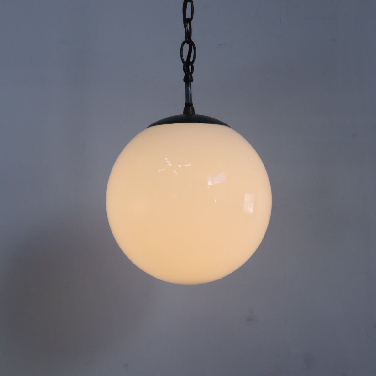 70s モダン ミルクガラス ペンダントランプ/アメリカ ヴィンテージ ホワイト 乳白色 吊り下げランプ カフェ 照明 #702-25-3-187拍卖