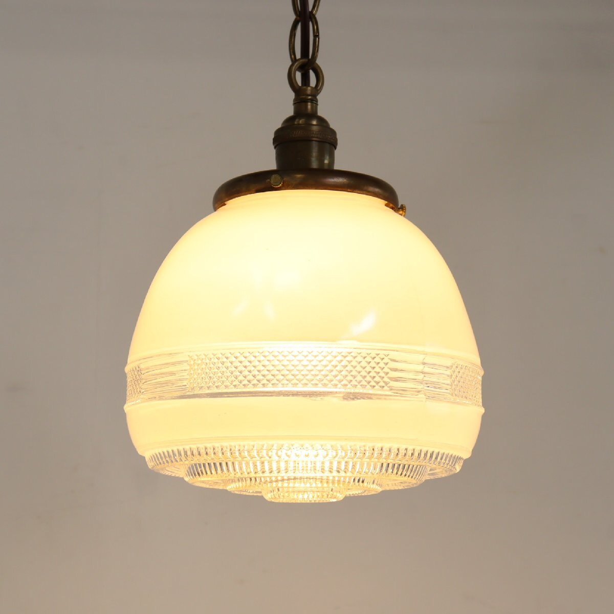 50s 60s ヴィンテージ ガラス ペンダントランプ/アールデコ アンティーク クリアガラス 吊り下げランプ 照明 乳白色#705-25-340-404拍卖