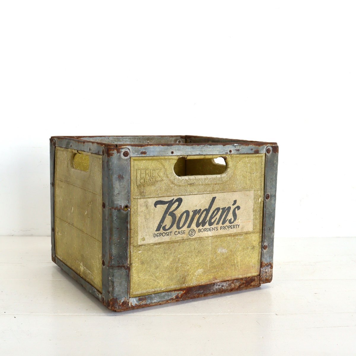 60's BORDEN'S ヴィンテージ ミルククレート / アメリカ グラスファイバー 牛乳運搬箱 木箱 ウッドボックス 店舗什器 #610-20-181-458拍卖