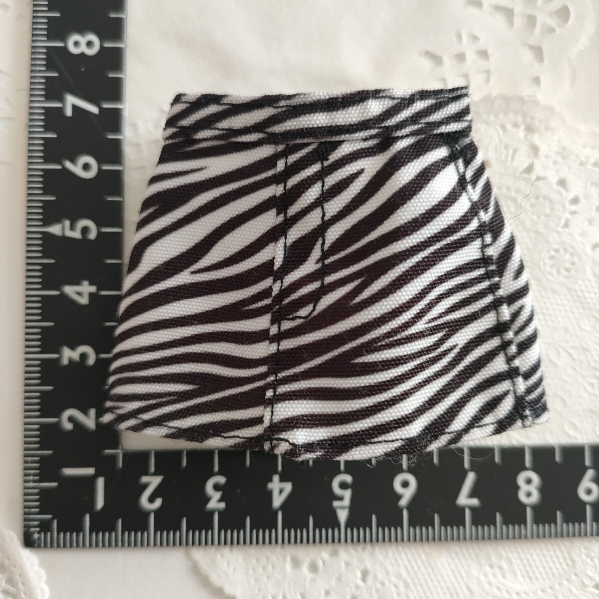 5r0913 ドール用 ミニスカート ゼブラ柄 momoko バービー ジェニー 1/6ドール拍卖