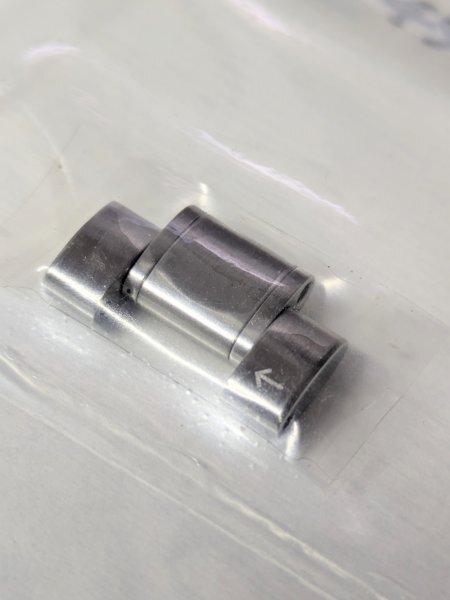 時計店より 開封品◆腕時計 ブレス駒◆【オメガ/OMEGA】114ST1998 Seamaster シーマスター? 18mm? 半コマ SS 純正 部品 パーツ 修理屋 ★4拍卖