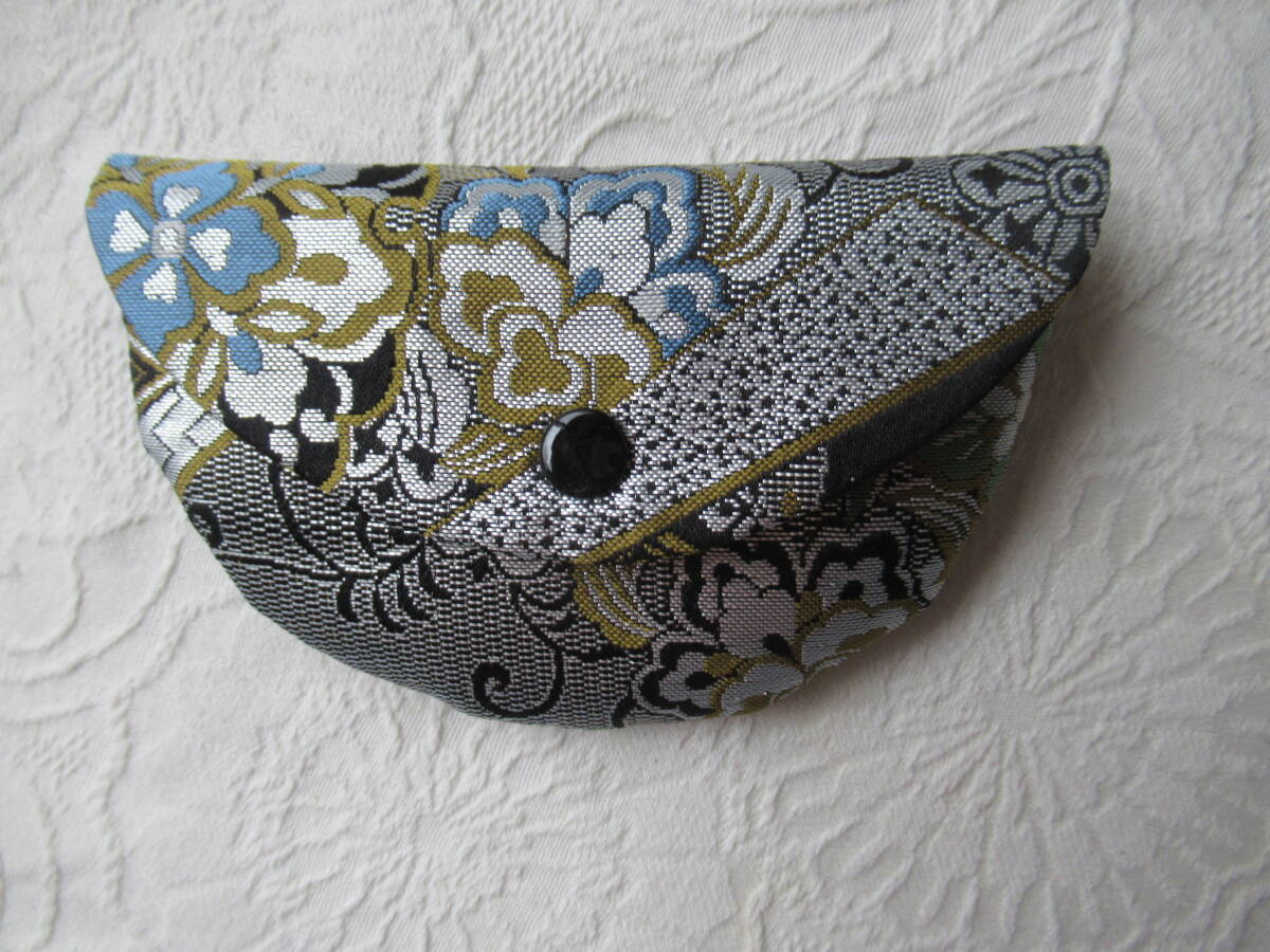 手づくり 金襴数珠ケース 数珠入れ 和風のポーチ・小物入れにも! サイズ14x8cm シルバー黒系拍卖