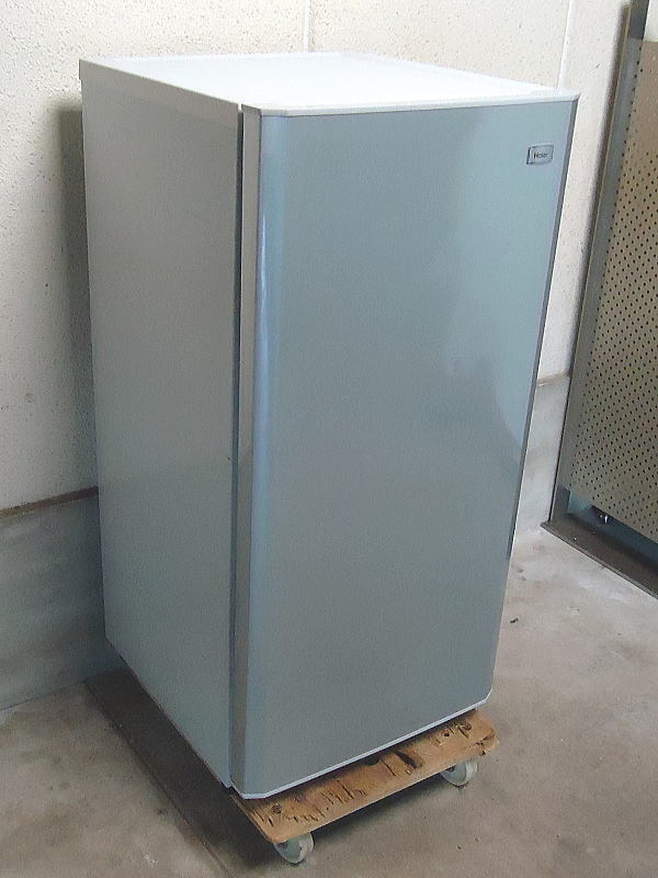 ★中古 15年製 ハイアールHaier 縦型 100L 冷凍ストッカー 冷凍庫 フリーザー JF-NU100G 作動良好 現状品 傷汚有 家庭用 業務用 厨房 店舗拍卖
