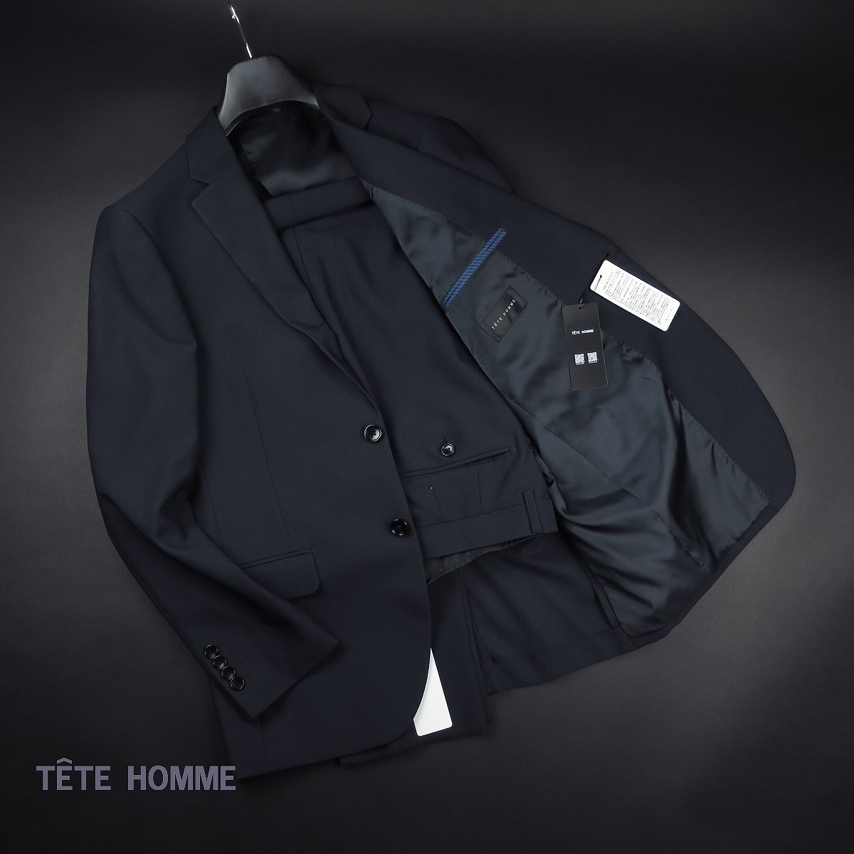 新品 ★ TETE HOMME テットオム 4WAY ストレッチ スーツ ウォッシャブル セットアップ 3201 941 紺 無地 【L】拍卖