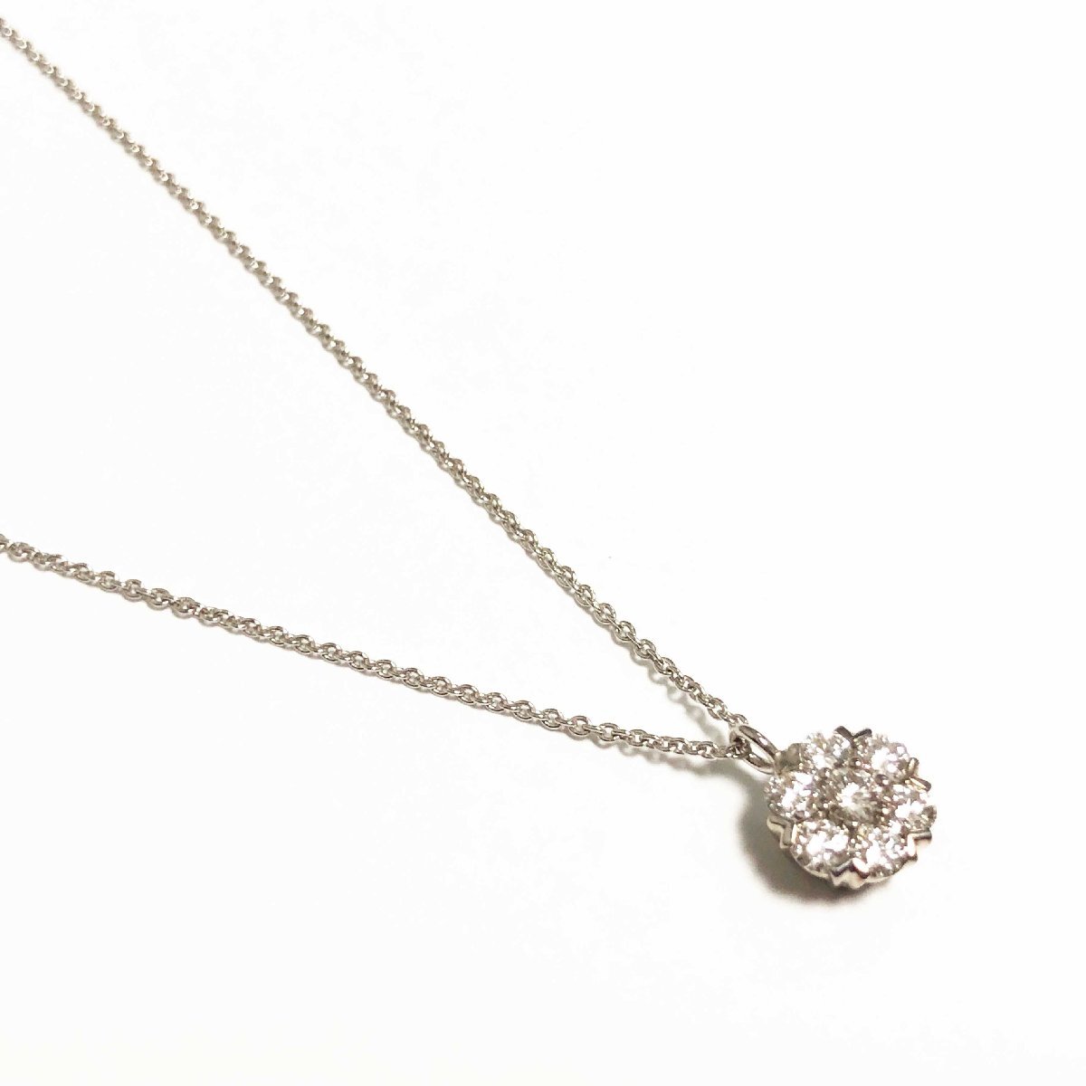 K18WG ダイヤモンド 7石 0.3ct ネックレス ホワイトゴールド お花デザイン シンプル拍卖