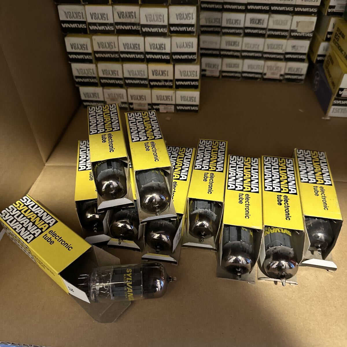 NOS 真空管 10pcs トップチップ $189.5 15KY8A SYLVANIA シルバニア パワー アンプ 初段 複合拍卖