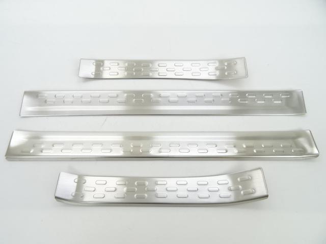 マツダ ステンレス スカッフプレート エントランスモール ステップカバー 4ピース CX-3 DK5系 2015y~拍卖