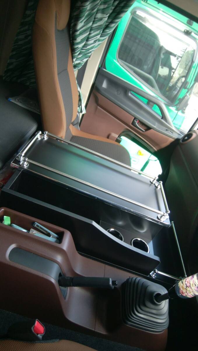 日野 17 レンジャー 4トン 標準、ワイドボディ 取付可能 コンソール テーブル パイプ 有り拍卖