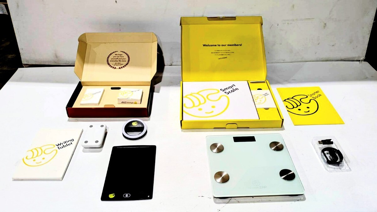 チョコザップ chocoZAP スターターキット 体組成計 体重計 ヘルスウォッチ 電子メモパッド スマホスタンド LEDリングライト 拍卖