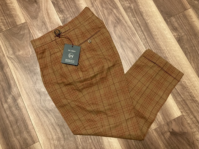 【未使用】BERWICH ベルウィッチ SODA ソーダ リネンウール ツーインプリーツ サイドアジャスターパンツ 44拍卖