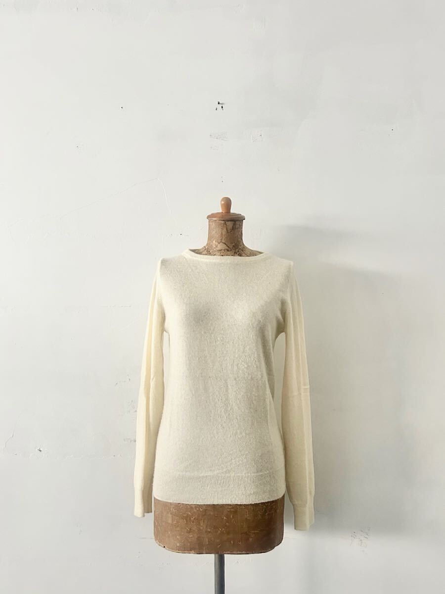 ANSPINNEN スーパーファインソフトカシミヤ ボートネックセーター オフホワイト拍卖