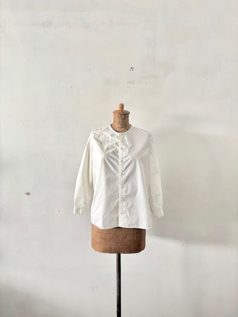 NO CONTROL AIR ポリエステル・コットンシャツ 白拍卖