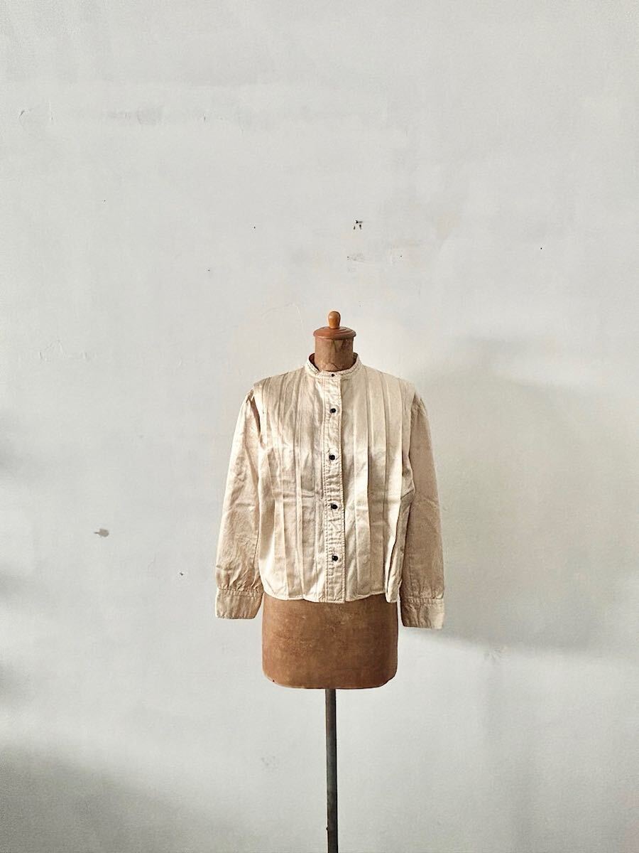 【美品】OUTIL  ノーカラージャケット ブラウス シャンパンゴールド サイズ0拍卖