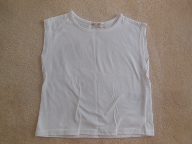 ↑AIRLY momo↑サイズ110↑オフホワイト↑ノースリーブカットソー↑拍卖