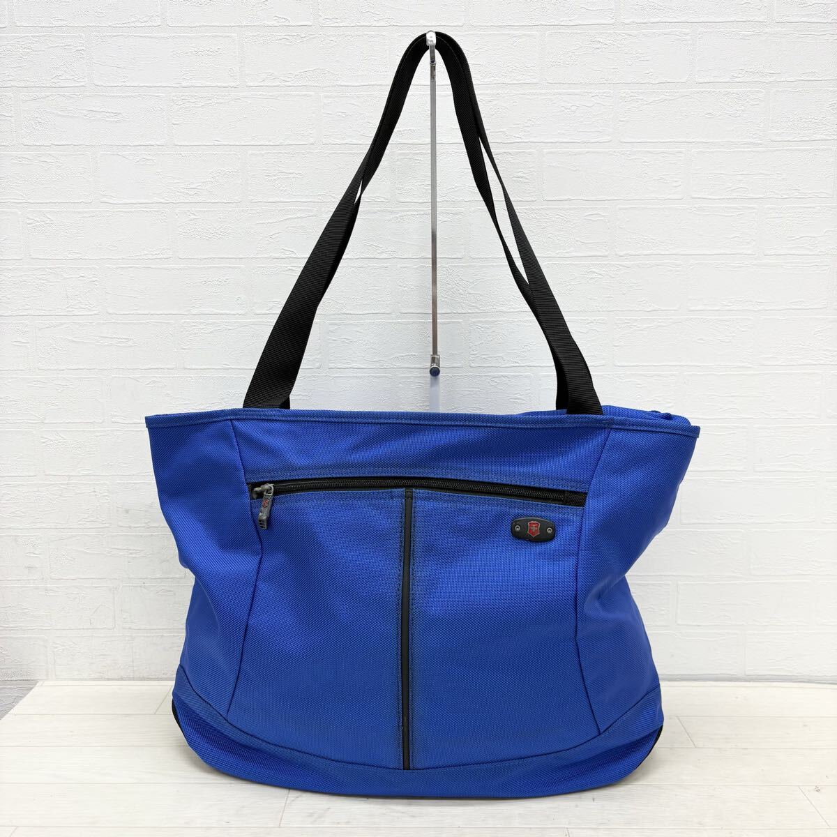1814〓 VICTORINOX ビクトリノックス トートバッグ ハンドバッグ メンズ ブルー ブラック 鞄 手提げ鞄 肩掛け鞄 ワンショルダー カジュアル拍卖