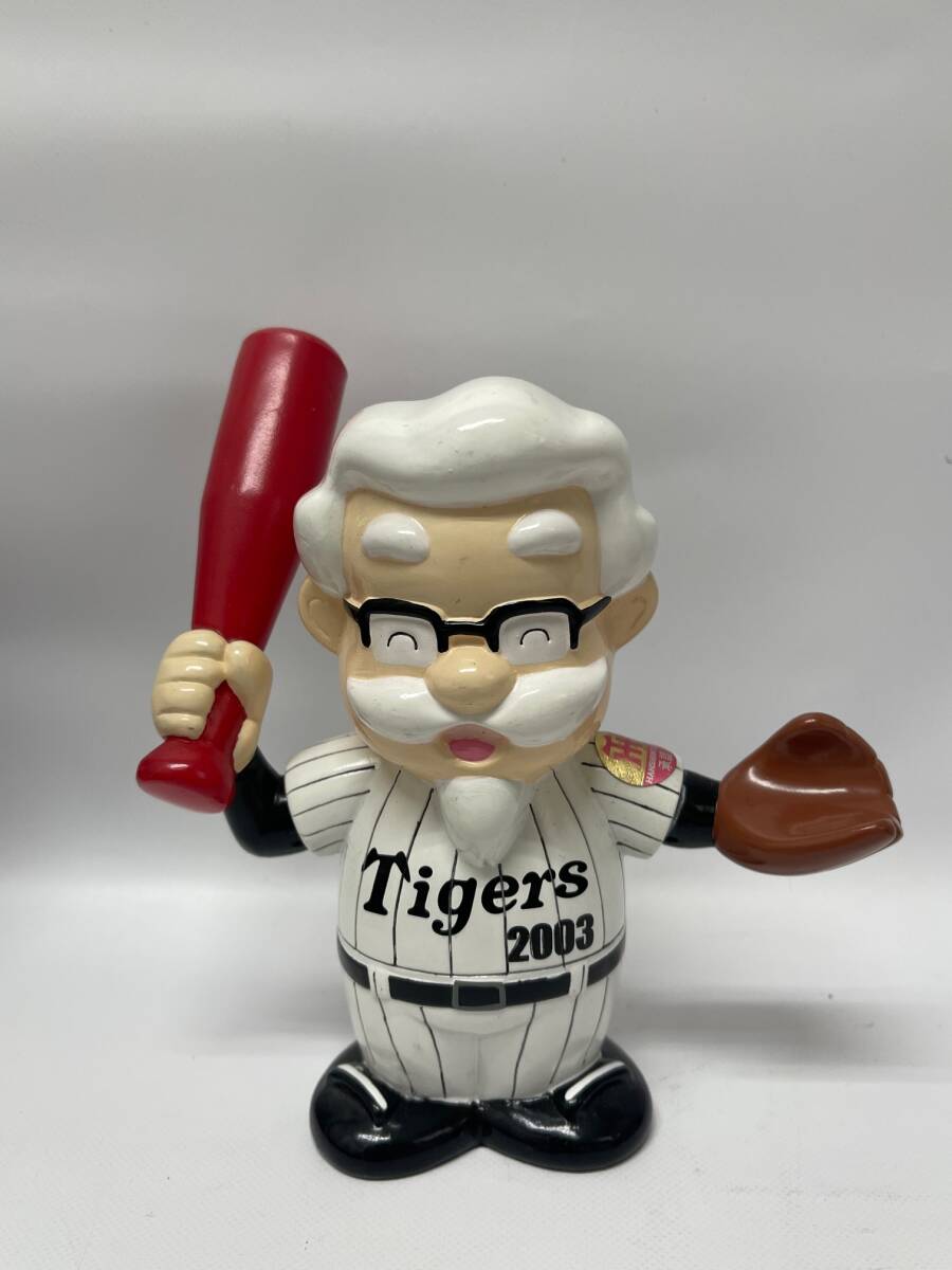 ケンタッキーフライドチキン カーネルサンダース 阪神タイガース ソフビ 貯金箱 2003 フィギュア拍卖