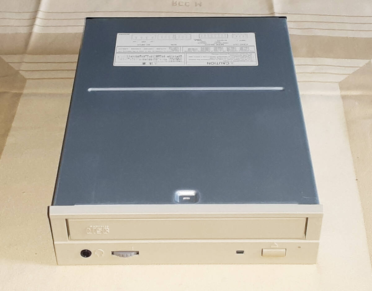 ★Akai CD3000XL CD-ROM DRIVE Toshiba XM-5701B SCSI 50 pin★OK!!★Made in JAPAN★拍卖